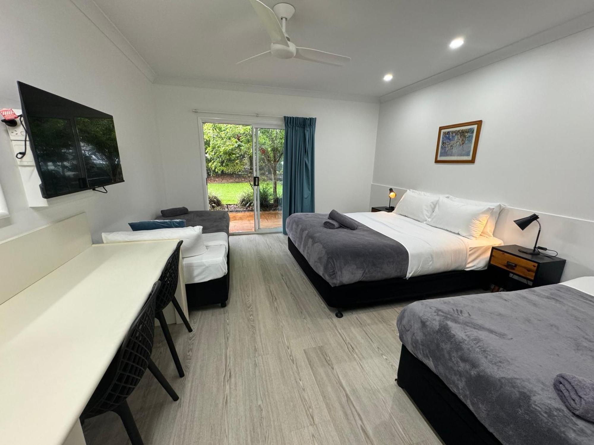 Mareeba Motor Inn Exterior photo